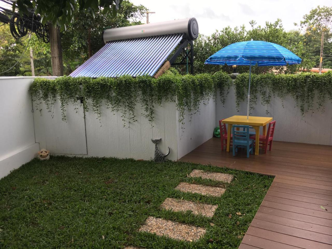 Vivi Bungalows Resort Nai Harn Екстер'єр фото