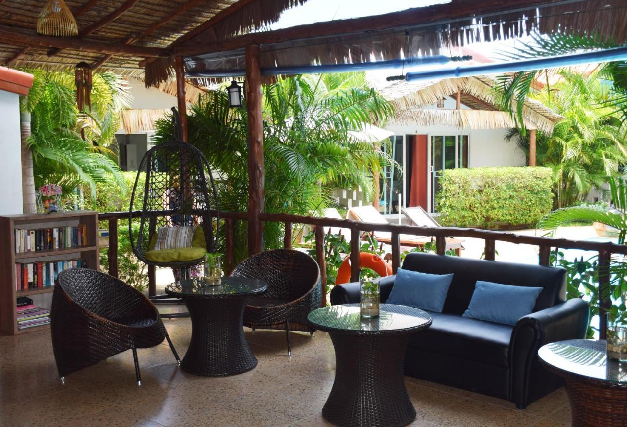 Vivi Bungalows Resort Nai Harn Екстер'єр фото